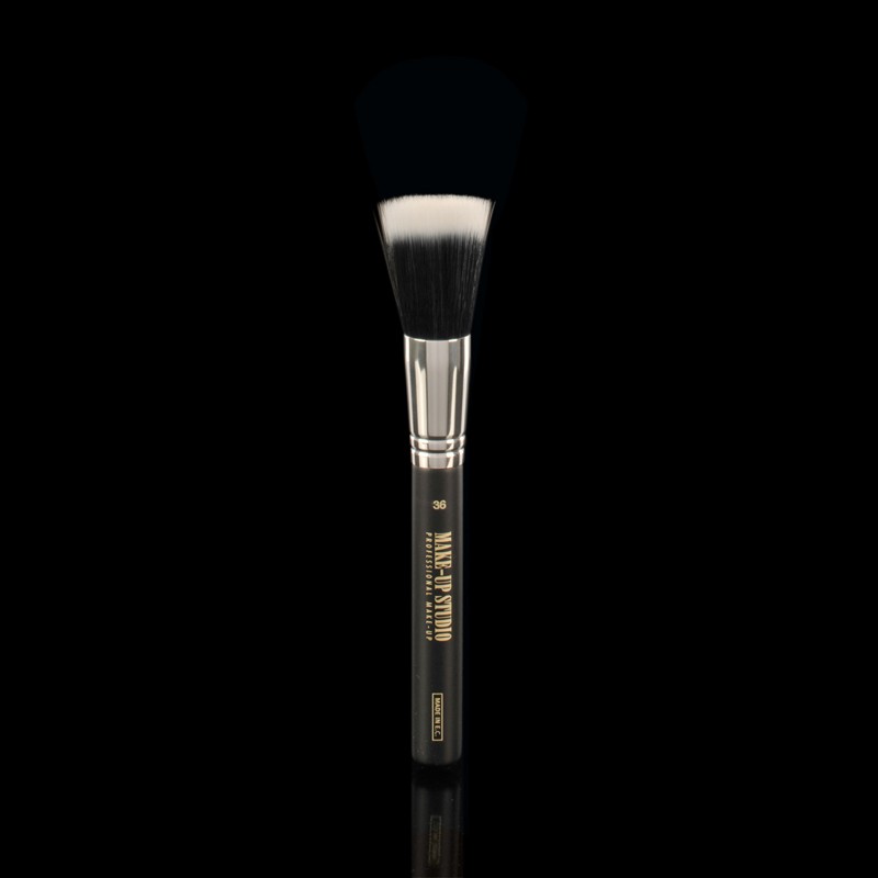 NERO NR.36 FOUNDATION POLISH BRUSH